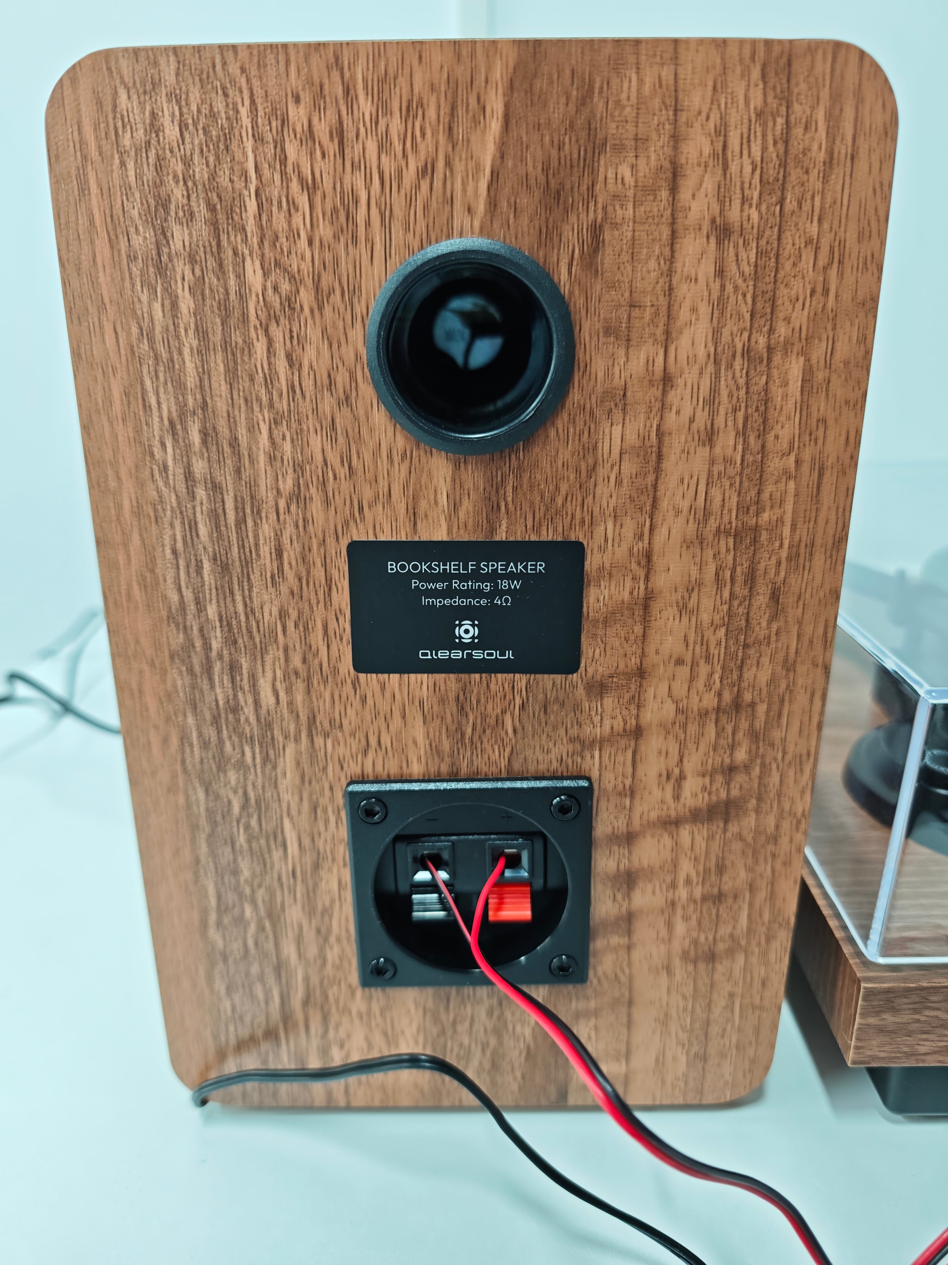 QlearSoul SoulBox S1 Vinyl Record Player with Stereo Speakers (1)