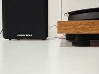 QlearSoul SoulBox S1 Vinyl Record Player with Stereo Speakers_Feet (2)