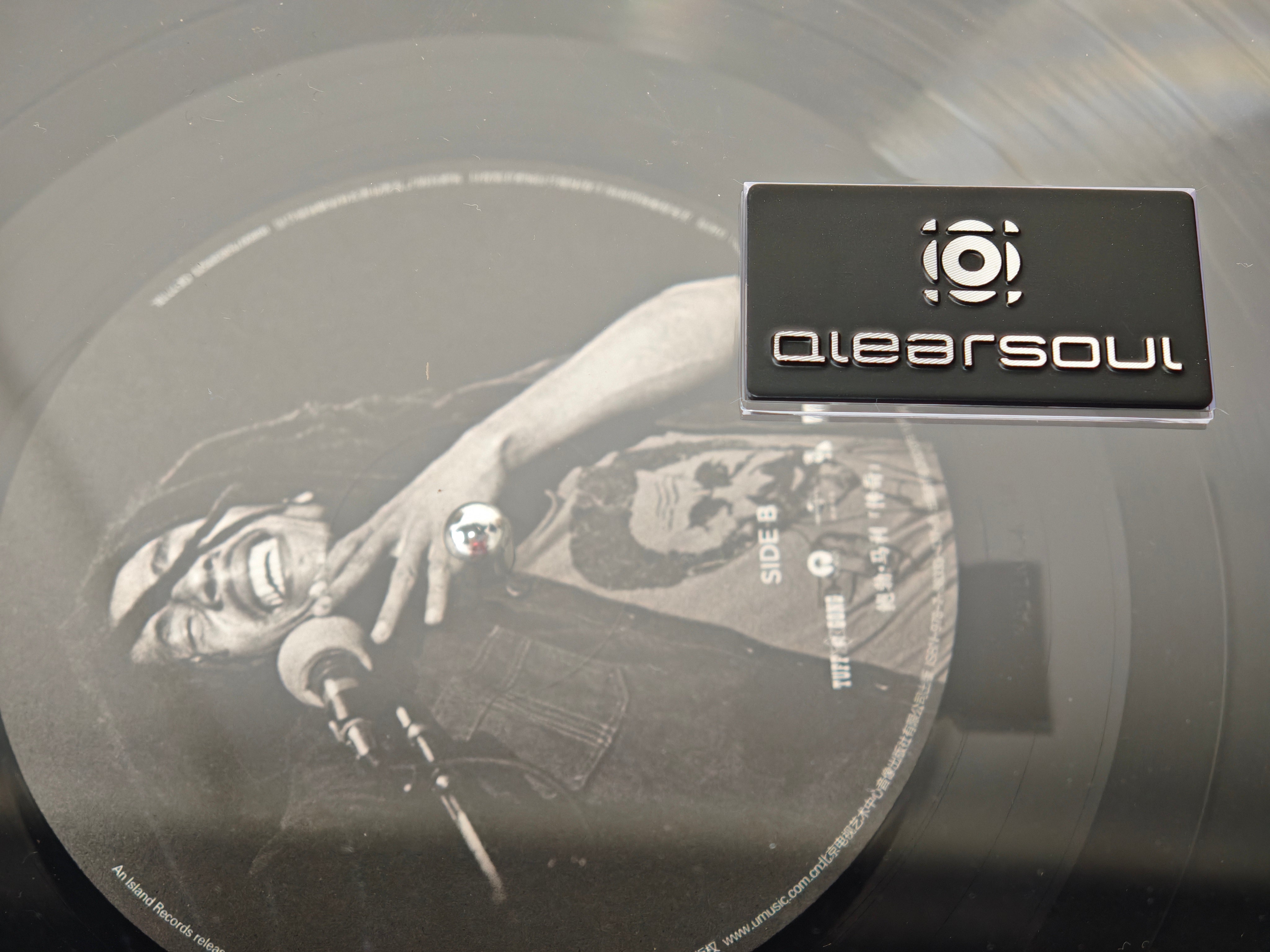 QlearSoul SoulBox S1 Vinyl Record Player with Stereo Speakers_Logo (1)