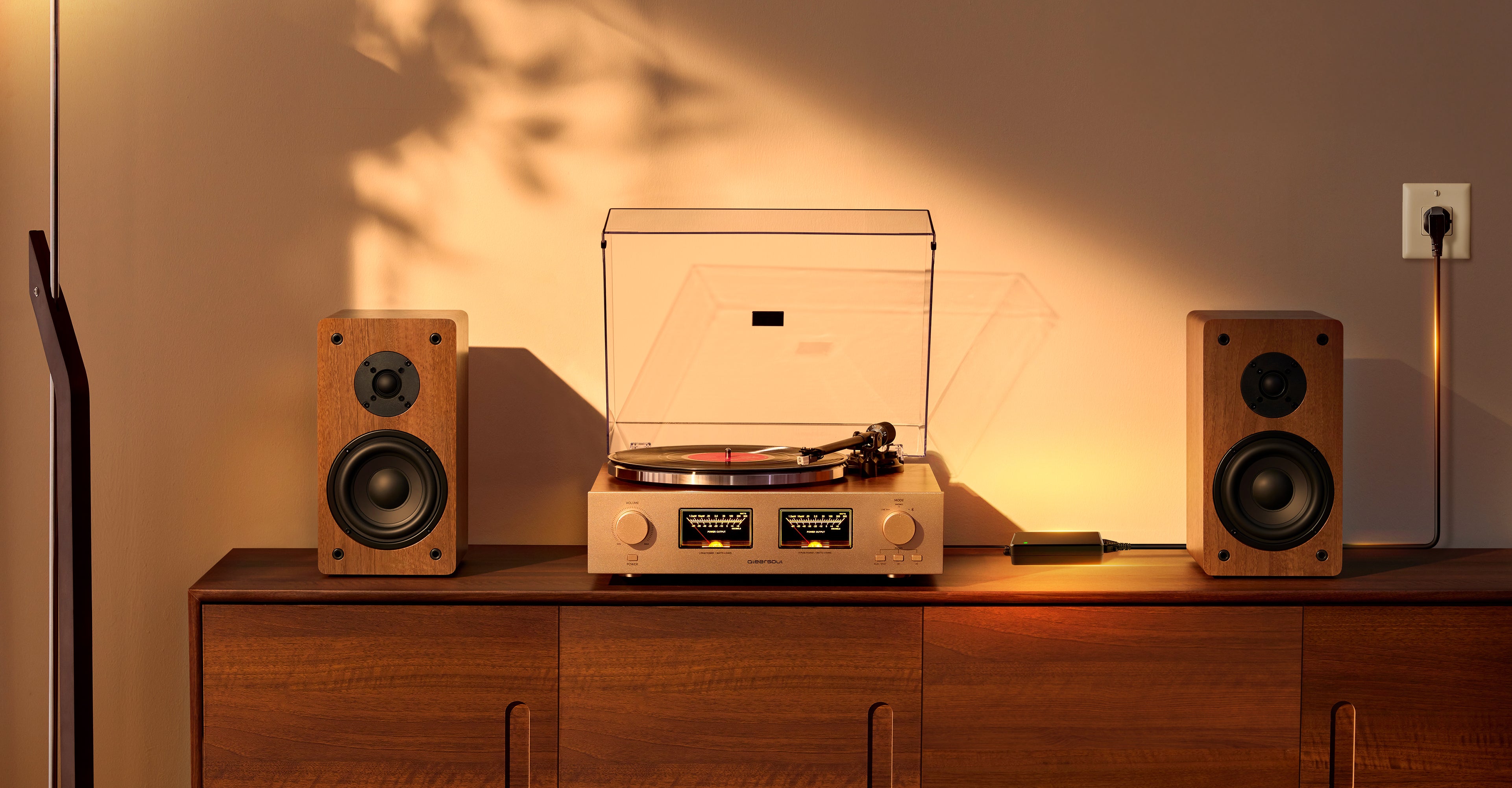 Qlearsoul HiFire X Vinyl Record Player with Stereo Speakers Hear the Difference Vinyl soul Bluetooth ease Timeless sound 3842*2002