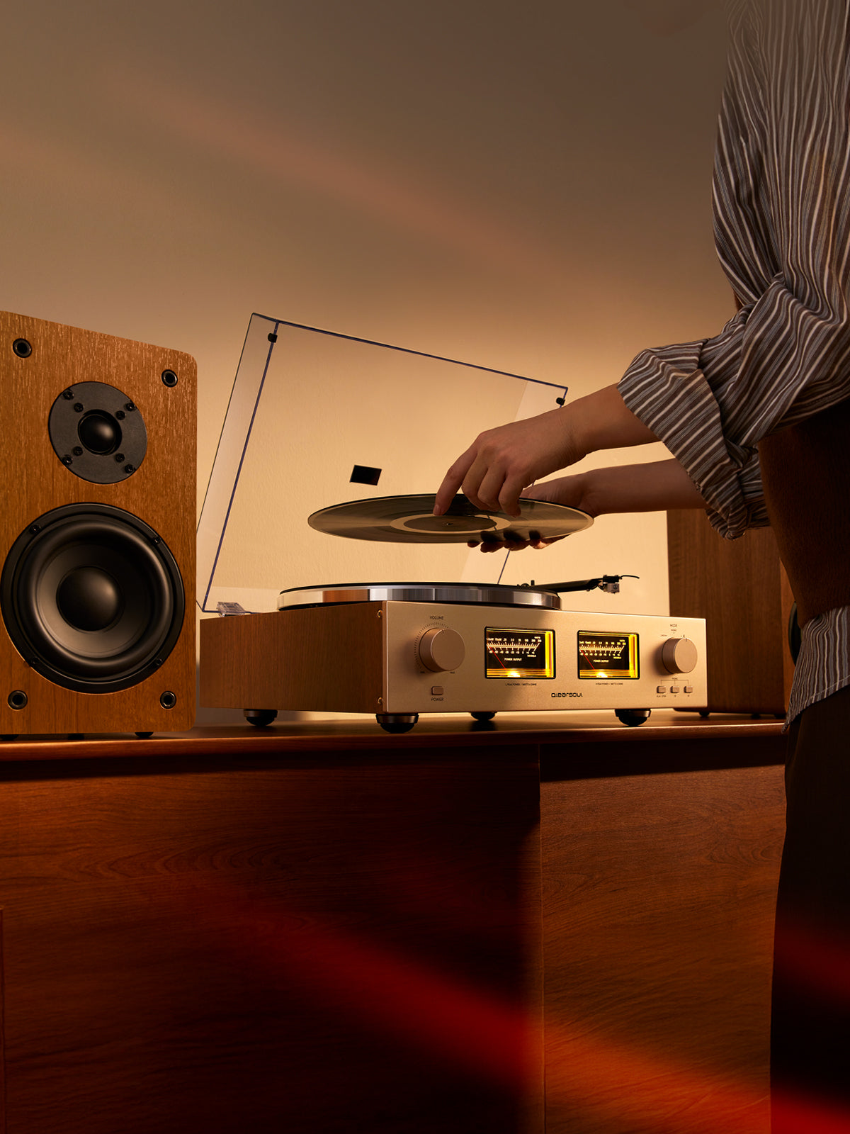 Qlearsoul | High-Quality Vinyl Record Players for True Music Lovers