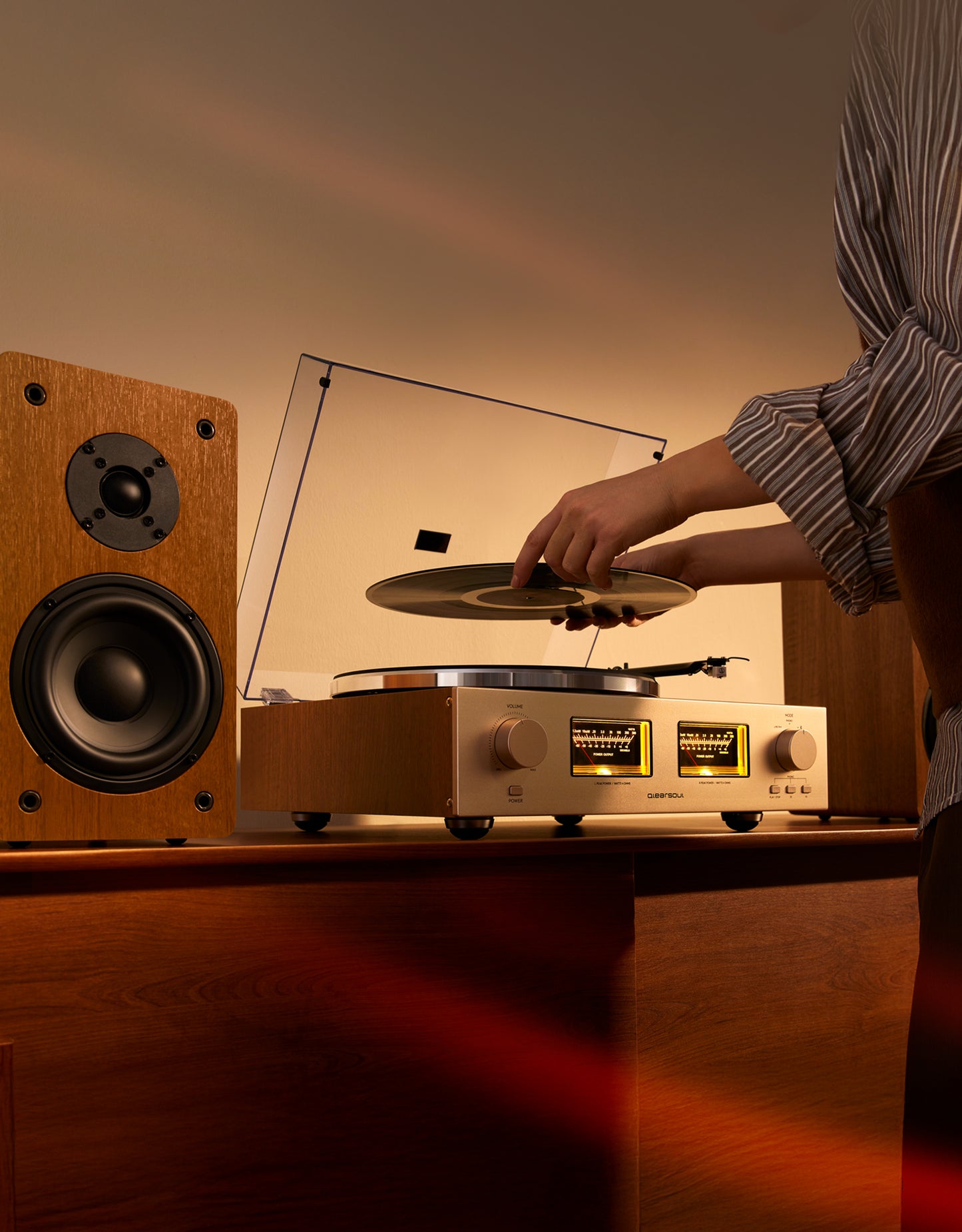 Qlearsoul HiFire X Vinyl Record Player with Stereo Speakers Walnut Lifestyle Image 2000*2560