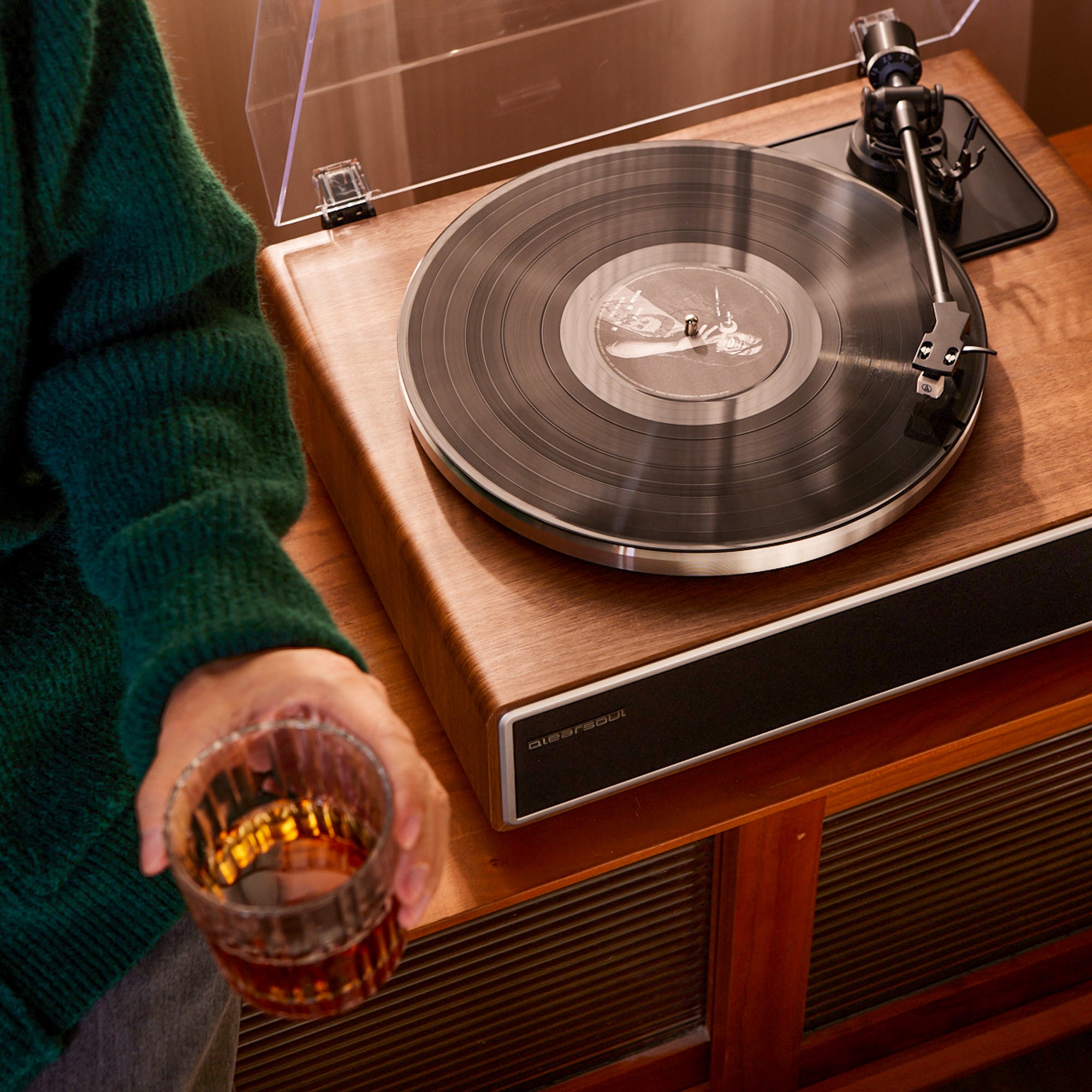 Qlearsoul ONE-Q Vinyl Record Player Homepage 2-3_20251021