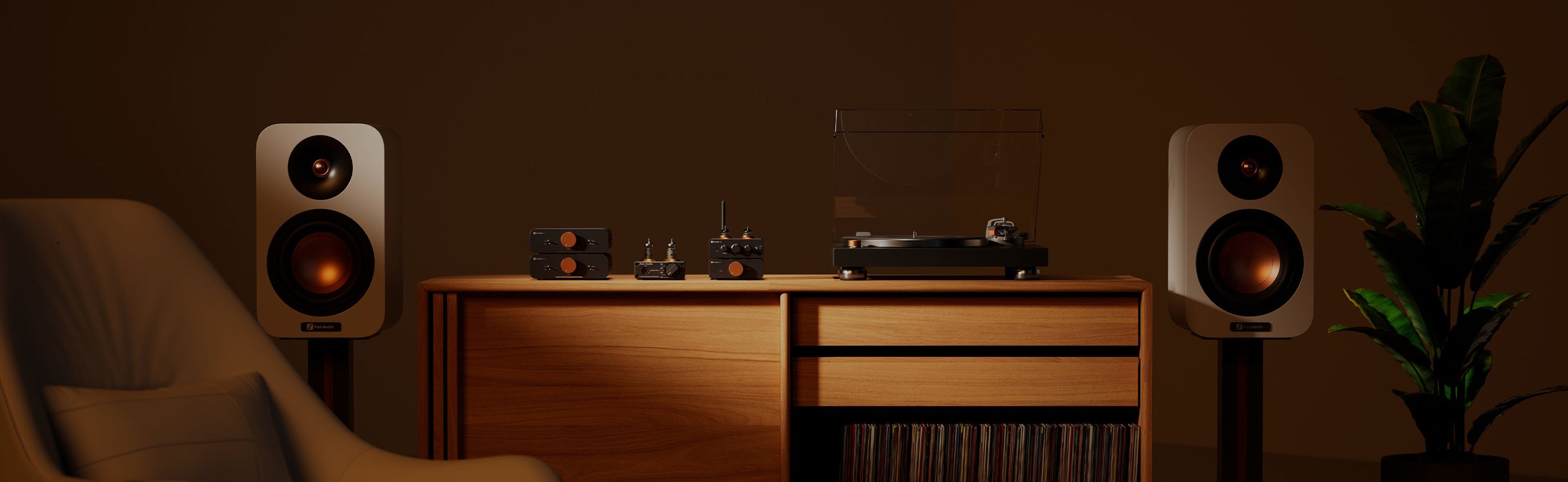 A complete Qlearsoul listening room with turntable, electronics, and speakers